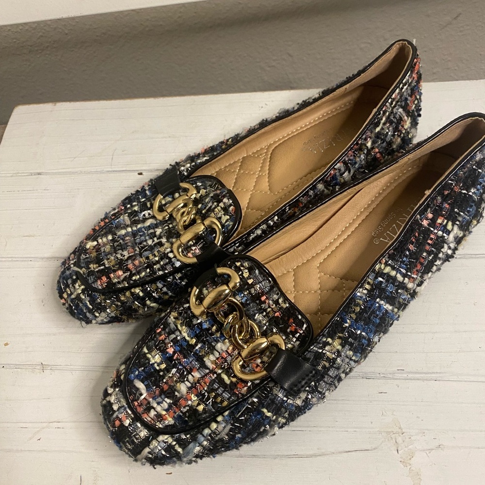 Chick Loafers with Textured Design 6.5